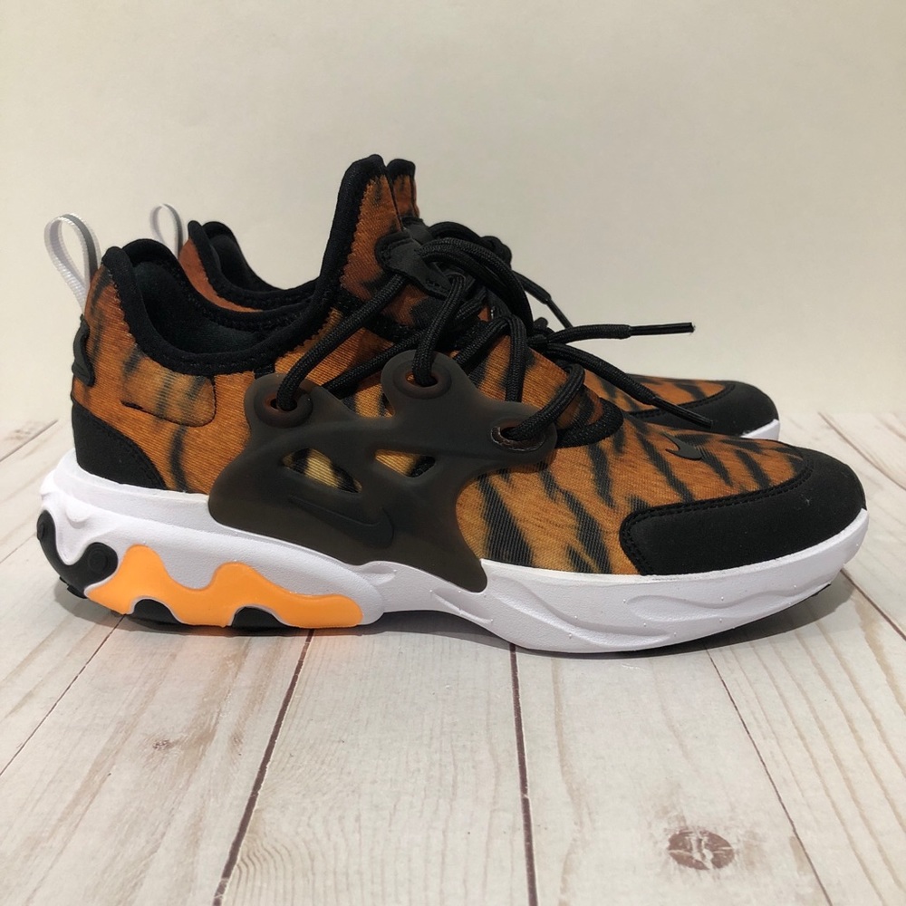 🔴SOLD🔴Nike React Presto Magma Print Running Youth 6.5